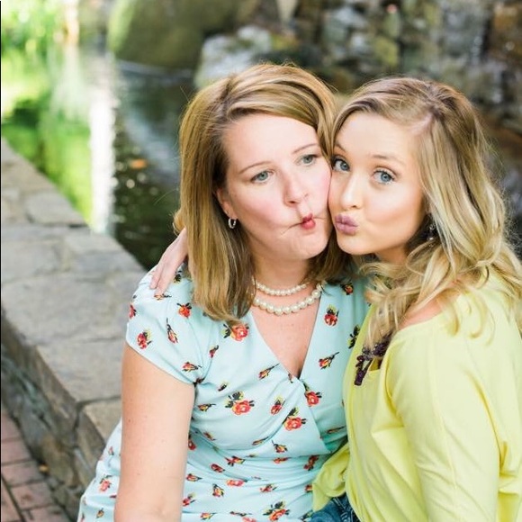 Meet your Posher, Kate - Picture 1 of 1